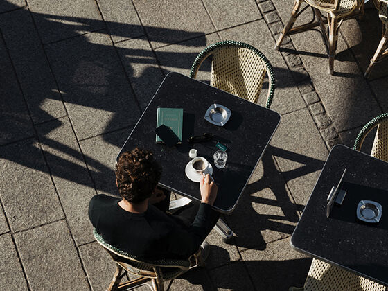 viergestalten_Bernhard-Hafele_Cafe-Steinhauser_01.jpg viergestalten_Bernhard-Hafele_Cafe-Steinhauser_01.jpg